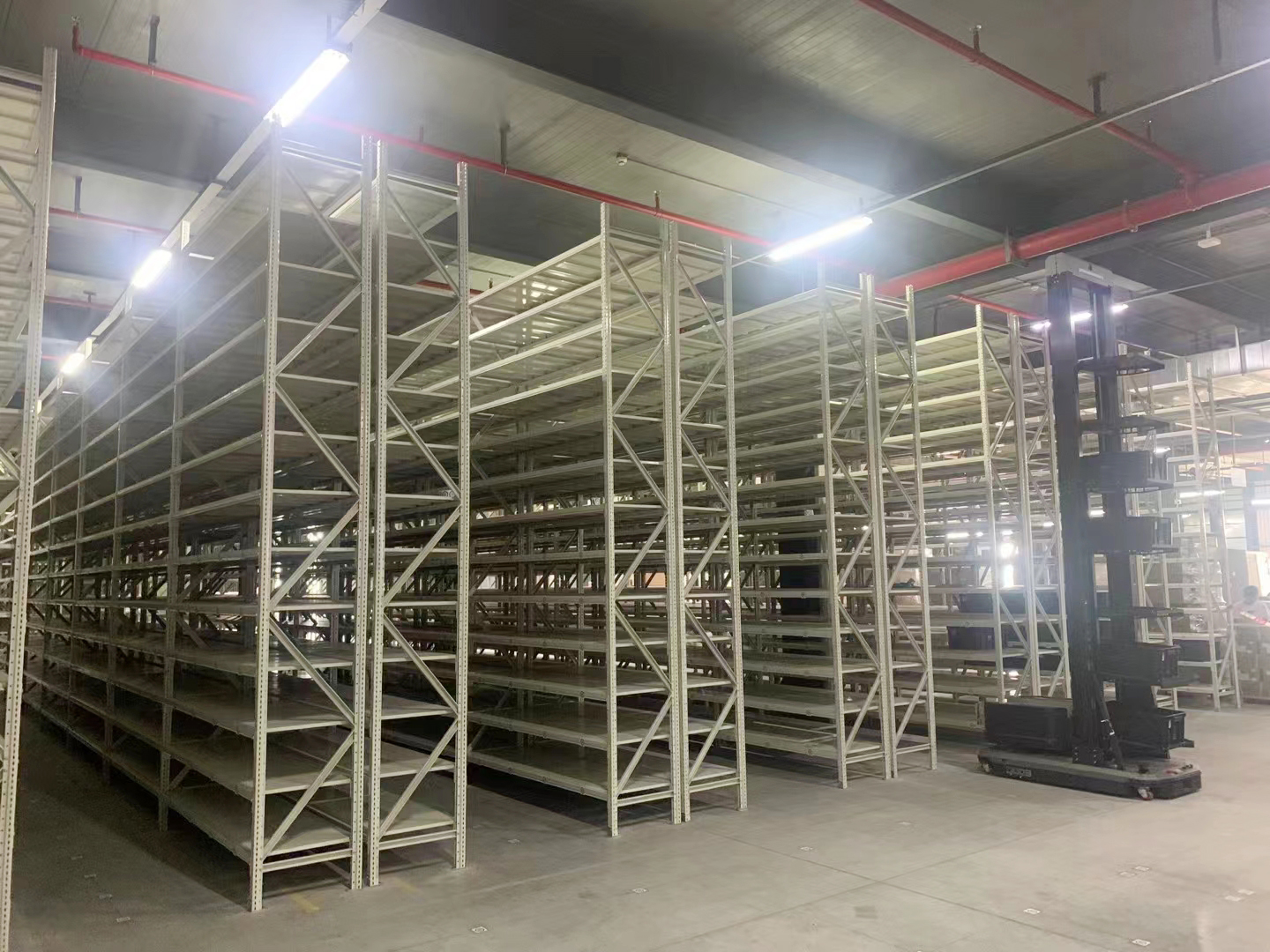 CTU料箱式貨架